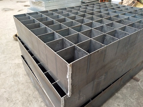 SCR脫硝裝置中整流格柵的設(shè)計(jì)